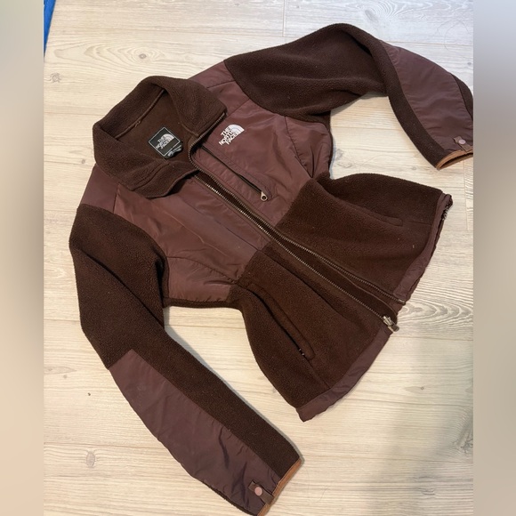 North Face Brown sweater - Picture 2 of 4